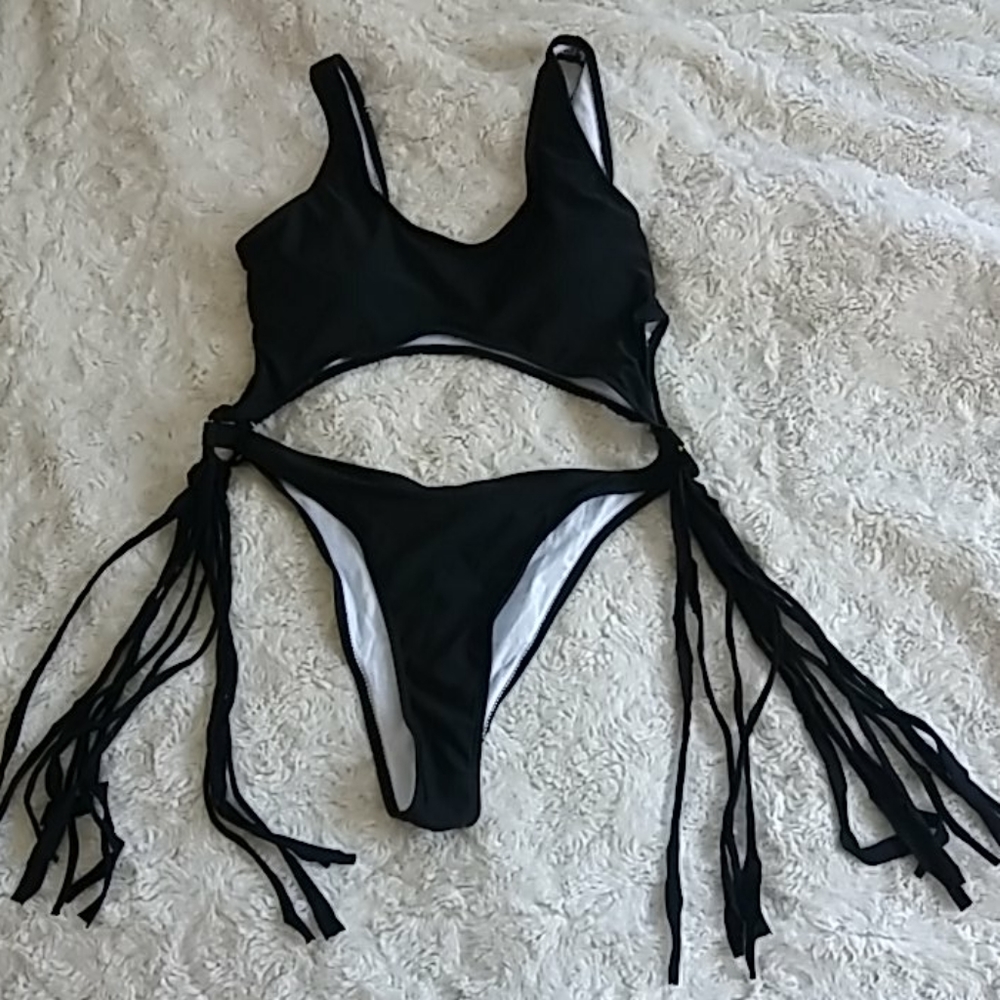 One piece bathing suit